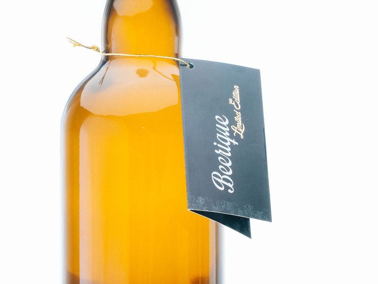 Hirter Bier Produktanhänger — individuell gestanzt mit Baumwollfaden