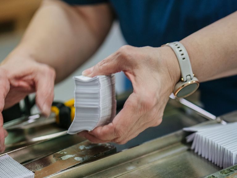 Weiterverarbeitung — Falzen auf Spezialmaschinen